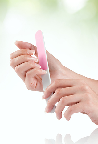 <strong>ميو ميو&nbsp; </strong><br />
مجموعة ربيع وصيف 2015