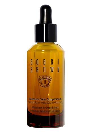 <strong>فساتين من السّاتان </strong><br />
<br />
كارولينا هيريرا