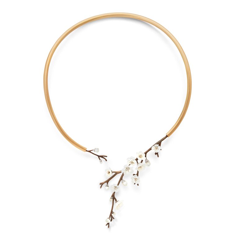 <strong>Boucheron</strong>, Nature Triomphante high jewelry collection, Sakura necklace<br />
 