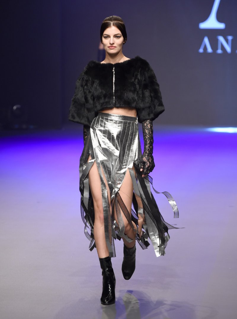 علامة Berta Bridal<br />
&nbsp;