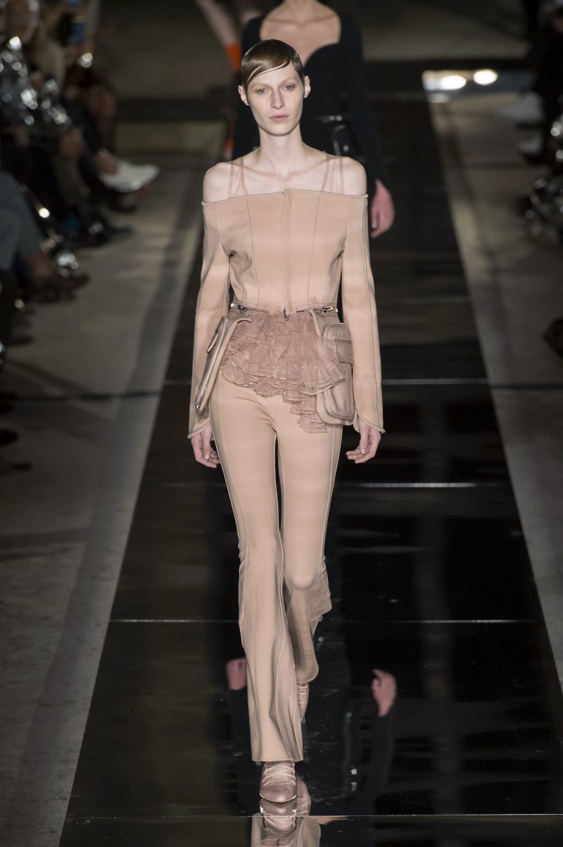 <strong>ديور</strong>، عطر Dior Homme Sport<br />
&nbsp;