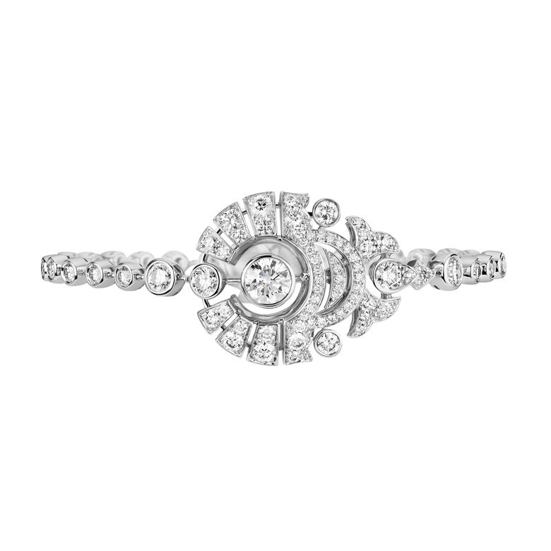 <strong>CHANEL</strong>, Le Paris Russe de CHANEL high jewelry collection, Motif Russe bracelet<br />