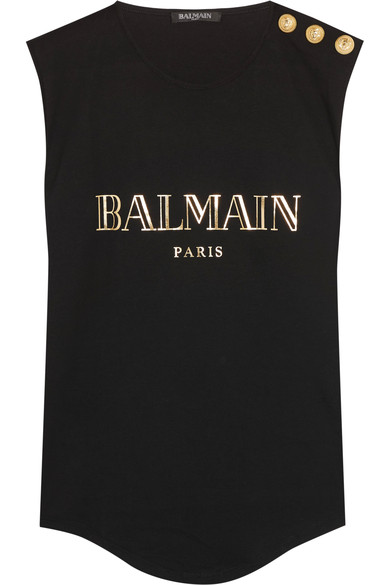 <strong>-سيينا ميلر </strong>في فستان من<strong> لويس فويتون </strong><br />
&nbsp;