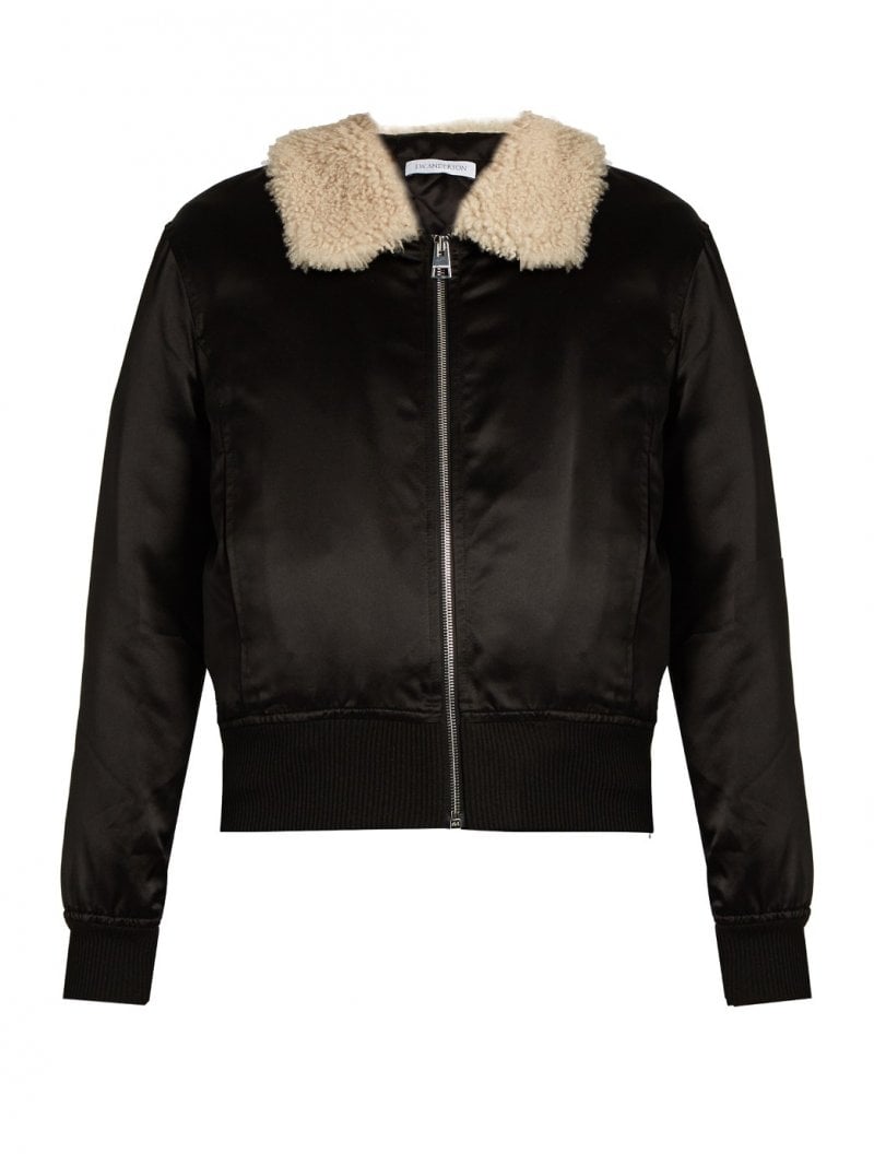 كارولين شوفل وعارضات معتمدات تصاميم راقية من شوبارد&nbsp;<br />
&nbsp;