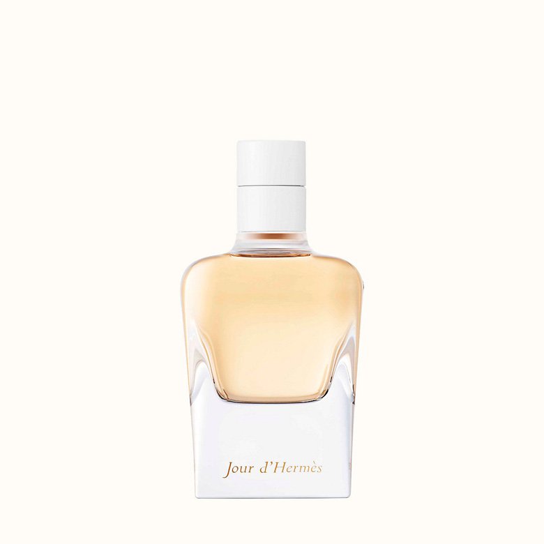 <strong>كيم كارداشيان</strong>&nbsp;بإطلالة من&nbsp;<strong>بالنسياغا&nbsp;</strong>في حفل الأوسكار&nbsp;<span dir=LTR>Vanity Fair</span><br />
&nbsp;