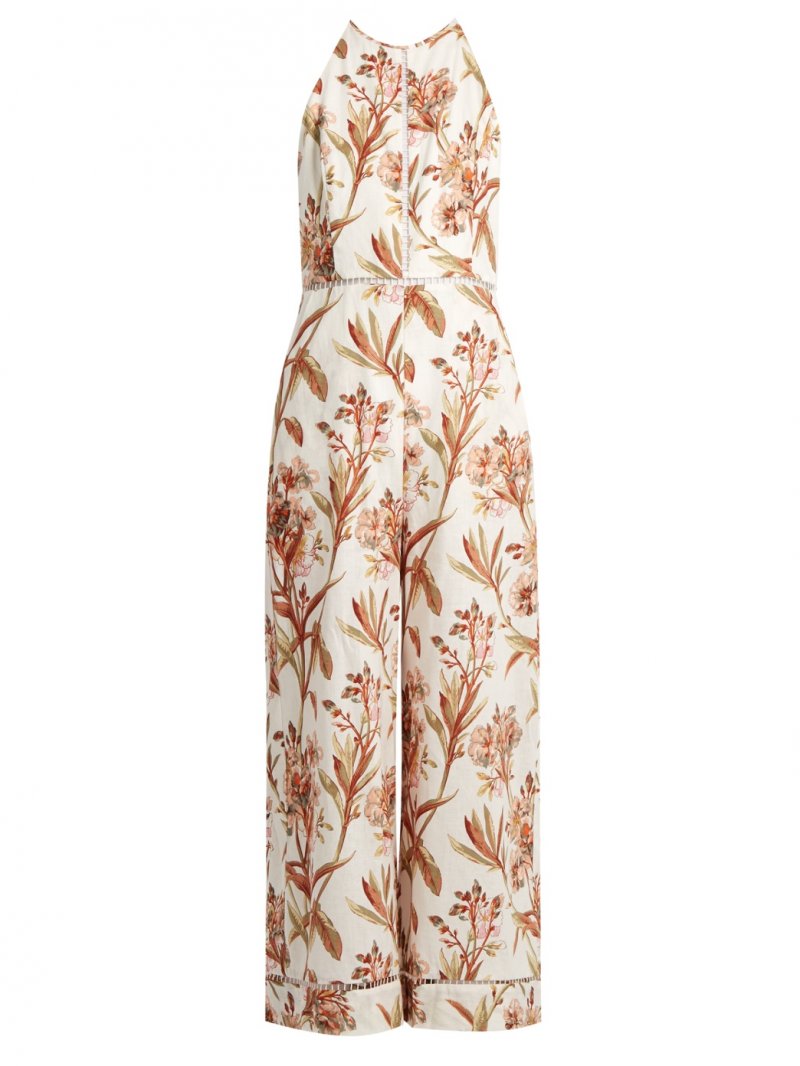 <strong>بوشرون</strong>، أقراط Quatre Radiant<br />
<em>متوفّرة في مول الإمارات </em><br />
&nbsp;