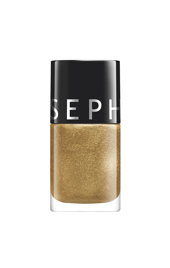 كلوي<br />
<em>من موقع</em> <em>Net-A-Porter</em><br />
&nbsp;