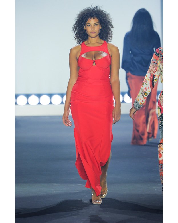 سوار&nbsp;<span dir=LTR>Quatre Classique</span><br />
&nbsp;