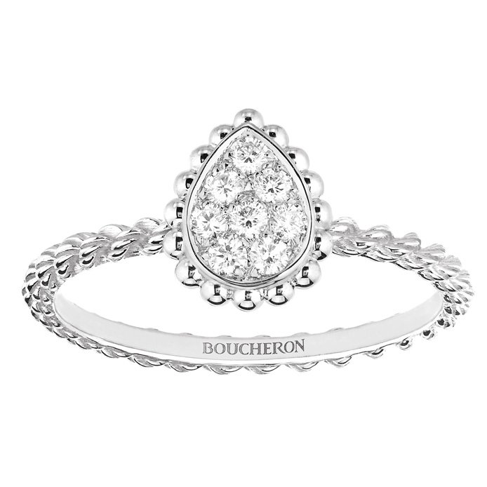 <strong>Boucheron</strong>, Serpent Boheme ring<br /> <em>Available at Mall of the Emirates </em><br />
 