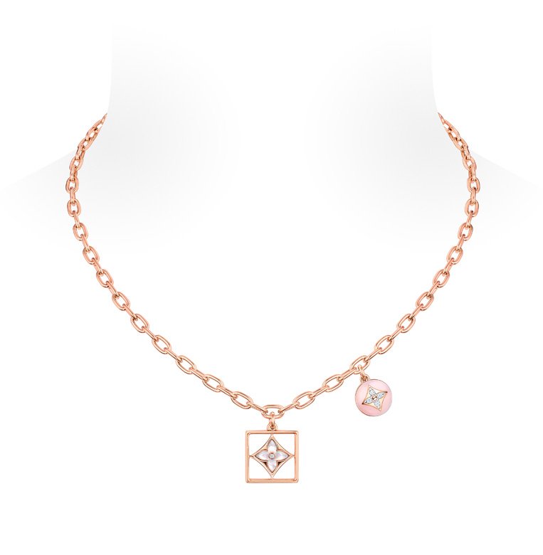 <strong>Louis Vuitton</strong>, B Blossom necklace<br />
 