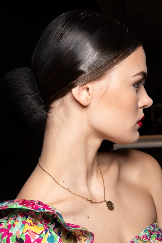 <strong>The Perfect Bun </strong><br />
Moschino