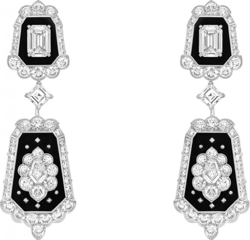 <strong>Van Cleef & Arpels</strong> Romeo & Juliet high jewelry collection, Fairest Stars earrings<br />
 