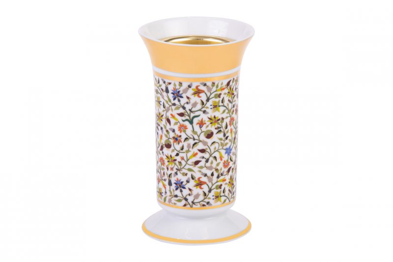 <strong>Silsal</strong>, Majestic vase