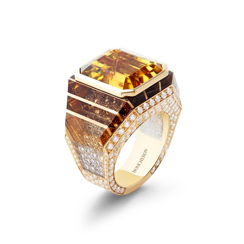 <strong>Boucheron</strong>, Paris, Vu Du 26 high jewelry collection, Taille Emeraude ring<br />
 