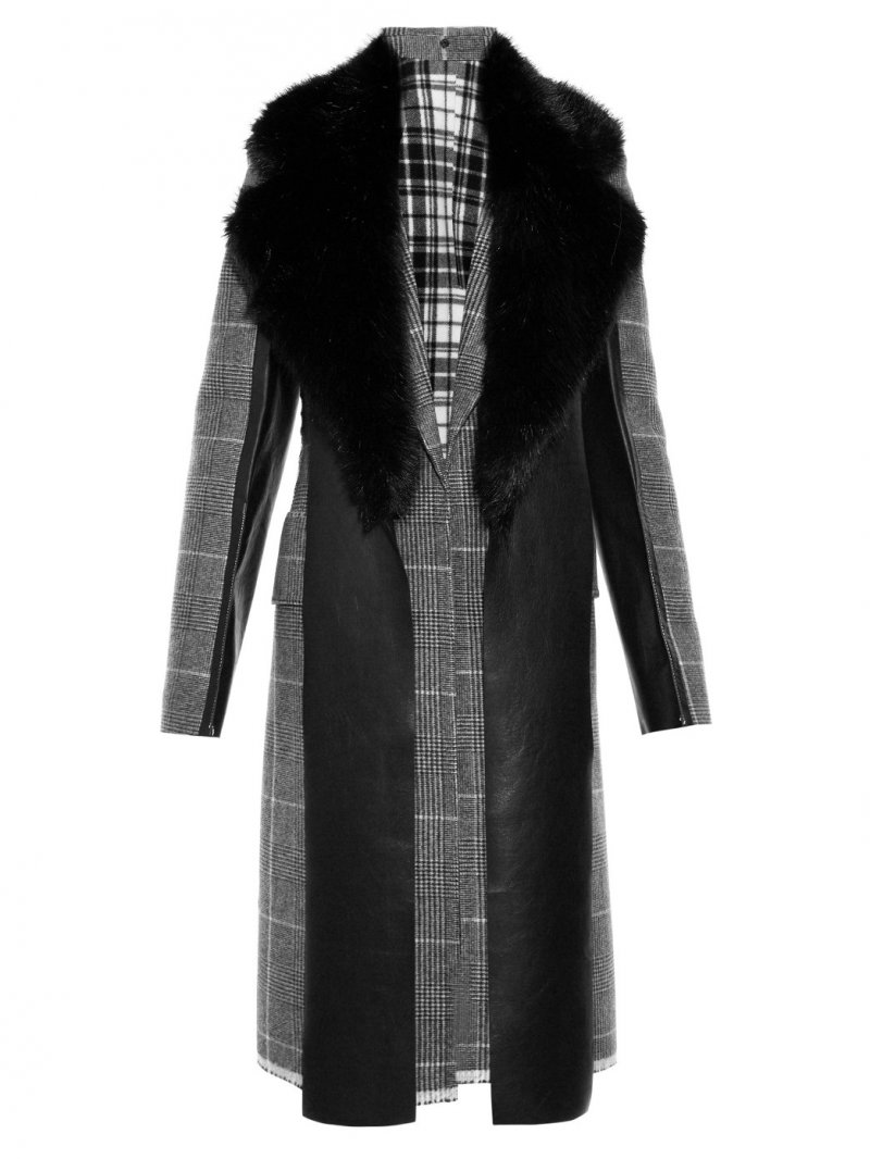 عرض علامة <strong>Undercover</strong> لخريف وشتاء 2017-2018<br />
&nbsp;