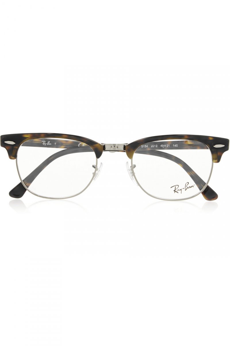 ألكسندر ماكوين<br />
<em>من موقع</em> <em>Matches Fashion</em><br />
&nbsp;