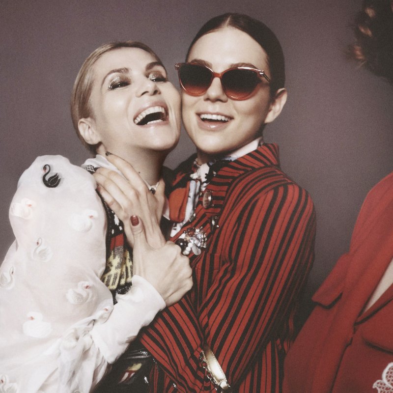 <strong>كوستا ريكا </strong><br />
متموقع في أمريكا الوسطى، كوستا ريكا هو بلد يتّسم بمناخ استوائي طوال العام. يبدأ فصل الصّيف فيه في شهر ديسمبر وينتهي في أبريل، ما يجعله وجهة سفر رائعة للباحثين عن الشّمس والمناخ الحارّ في الشّرق الأوسط.<br />
&nbsp;<br />
&nbsp;