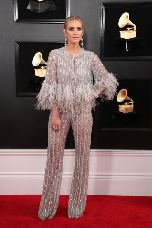 <strong>بوميلاتو&nbsp;</strong>عقد&nbsp;<span dir=LTR>Nudo</span>&nbsp;الطويل<br />
&nbsp;