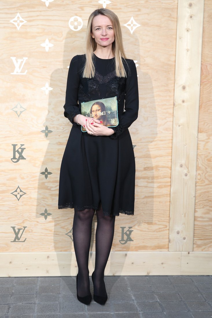 <strong>فيليب بي،</strong> مستحضر Weightless Conditioning Water<br />
<em>من موقع</em> <em>Net-a-porter.com</em><br />
&nbsp;