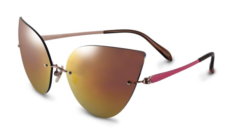 فالنتينو<br />
<em>من موقع</em> <em>Net-A-Porter</em><br />
&nbsp;<br />
&nbsp;