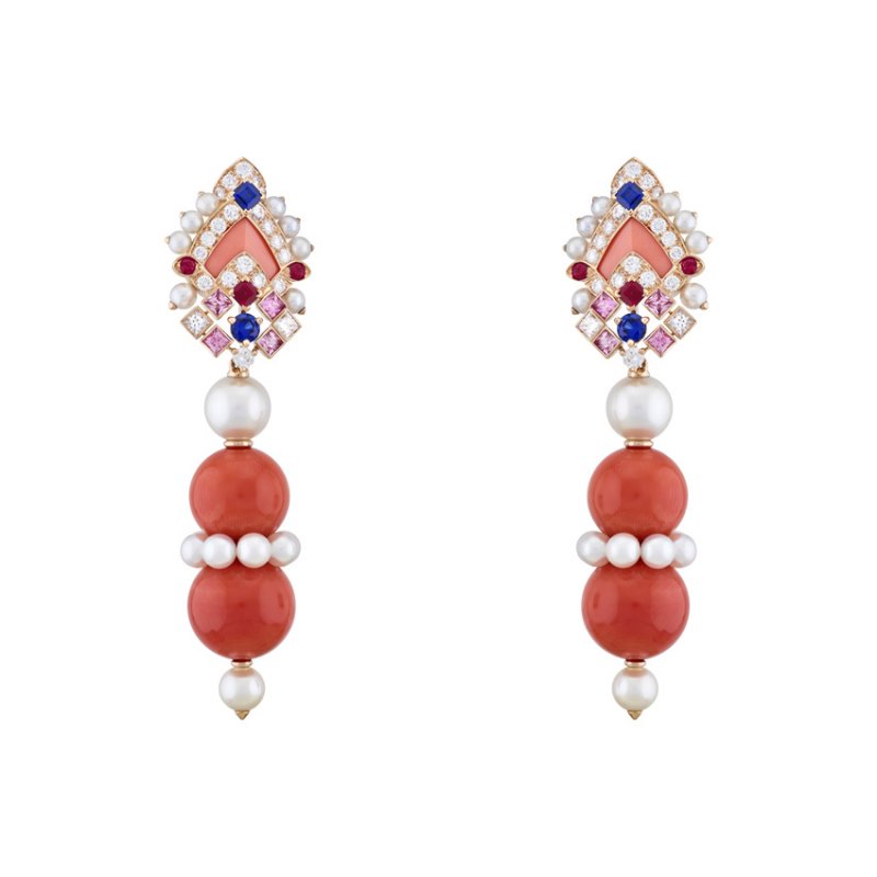<strong>Van Cleef & Arpels</strong>, Quatre Contes de Grimm high jewelry collection, Serapi earrings<br />