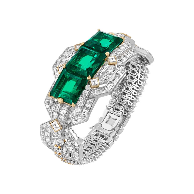 <strong>Van Cleef & Arpels</strong>, Rome & Juliet high jewelry collection, Lovers' Path cuff<br />
 