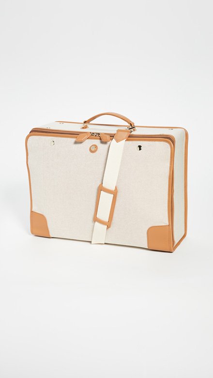 Paravel<br /> <em>Via Shopbop</em><br />
&nbsp;