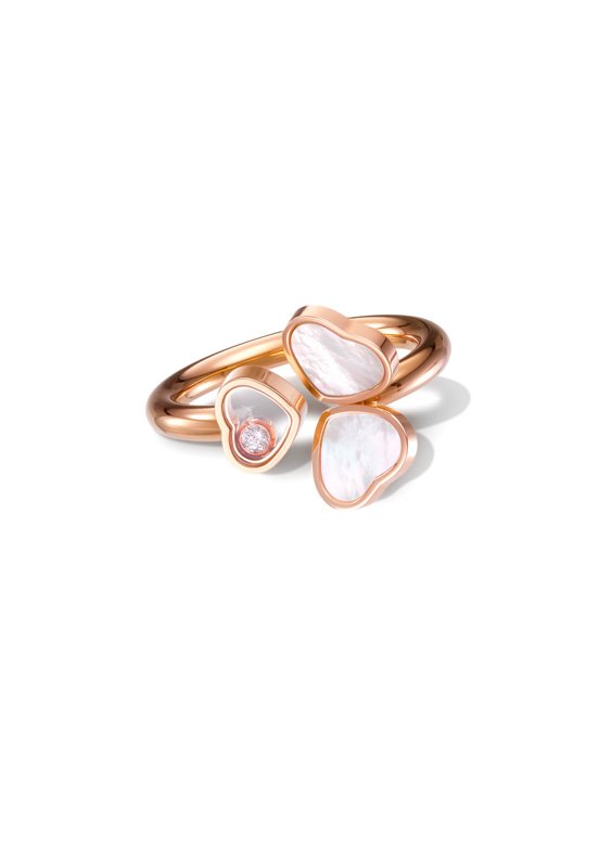 <p>Chopard, Happy Hearts Wings ring</p>
