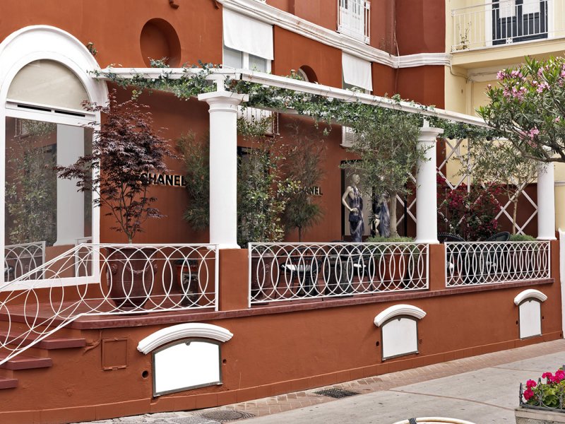 جاك ماري ماج<br />
<em>من موقع مودا أوبيراندي </em><br />
&nbsp;