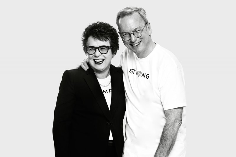 <strong>أحذية رياضيّة ذات الكعب الثّخين </strong><br />
ستيلّا مكارتني<br />
<em>من موقع </em><em>Net-A-Porter</em>