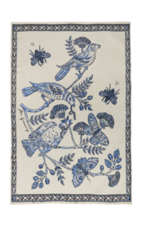 Saved NY throw
<h5><span style=color:#696969><em>Via Moda Operandi </em></span></h5>