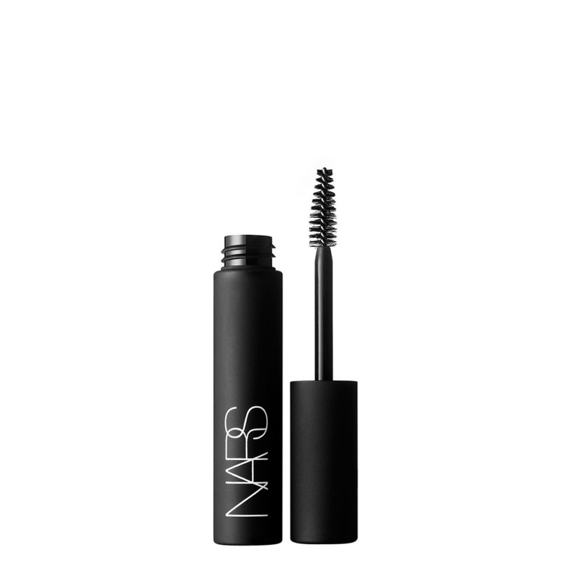 بول سميث<br />
<em>من موقع</em> <em><span dir=LTR>Matches Fashion</span></em><br />
&nbsp;