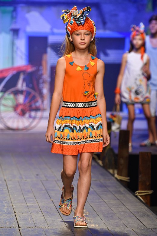 قلادة&nbsp;<span dir=LTR>Mimirose</span>&nbsp;من&nbsp;<strong>ديور</strong><br />
&nbsp;