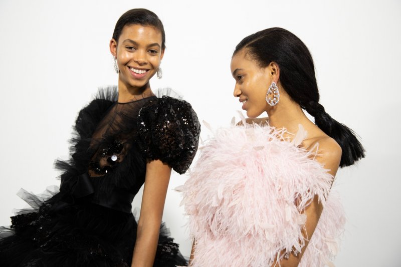 علامة&nbsp;<span dir=LTR>Redemption</span><br />
&nbsp;