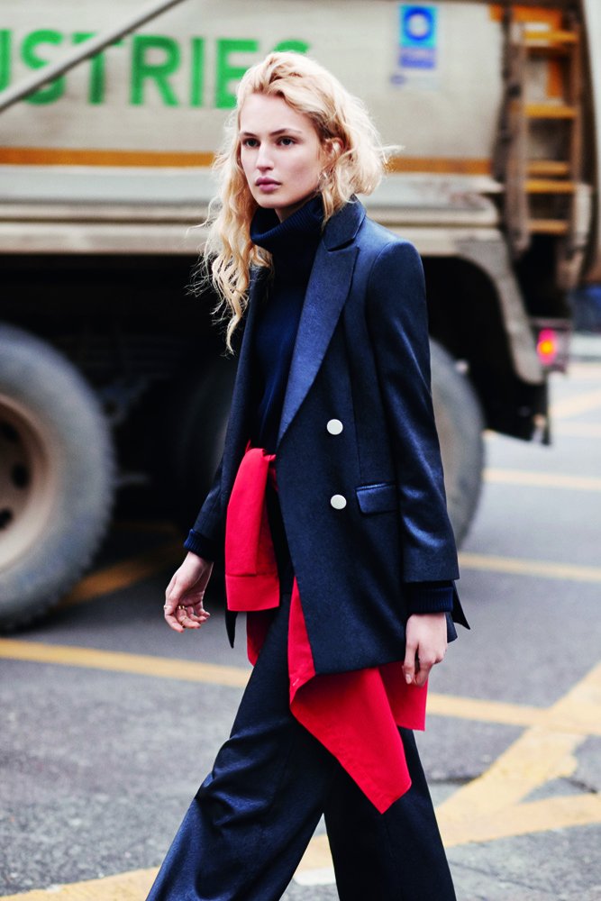 <strong>فرساتشي</strong>، عقد Gorgon Claw<br />
&nbsp;