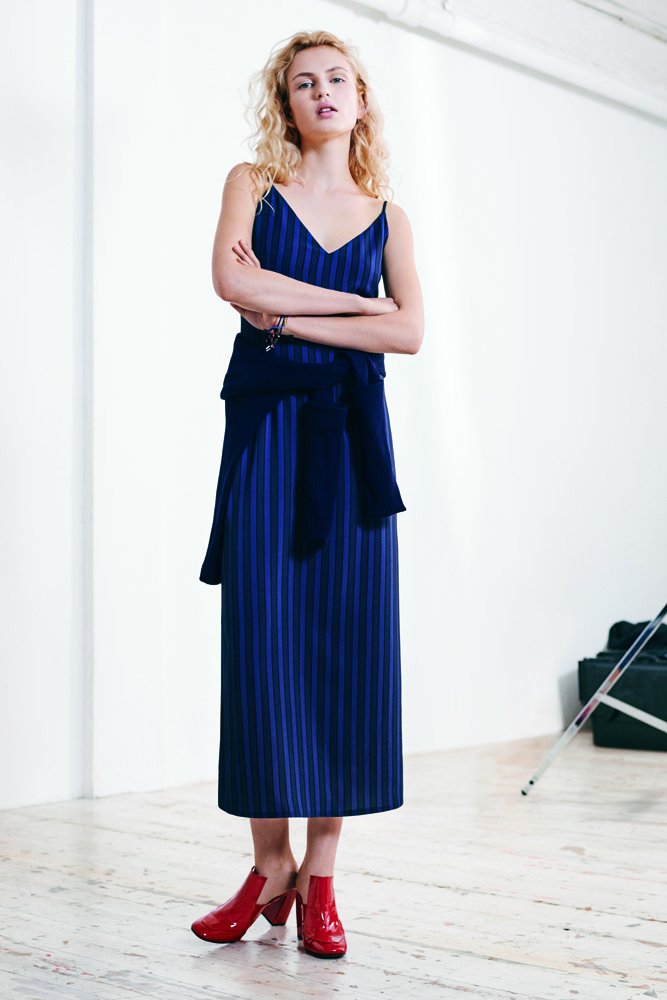 <strong>فان كليف أند آربلز</strong>، قلادة Frivole<br />
&nbsp;