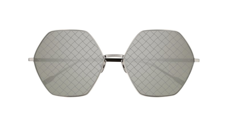 جيفانشي<br />
<em>من موقع مودا أوبيراندي</em>