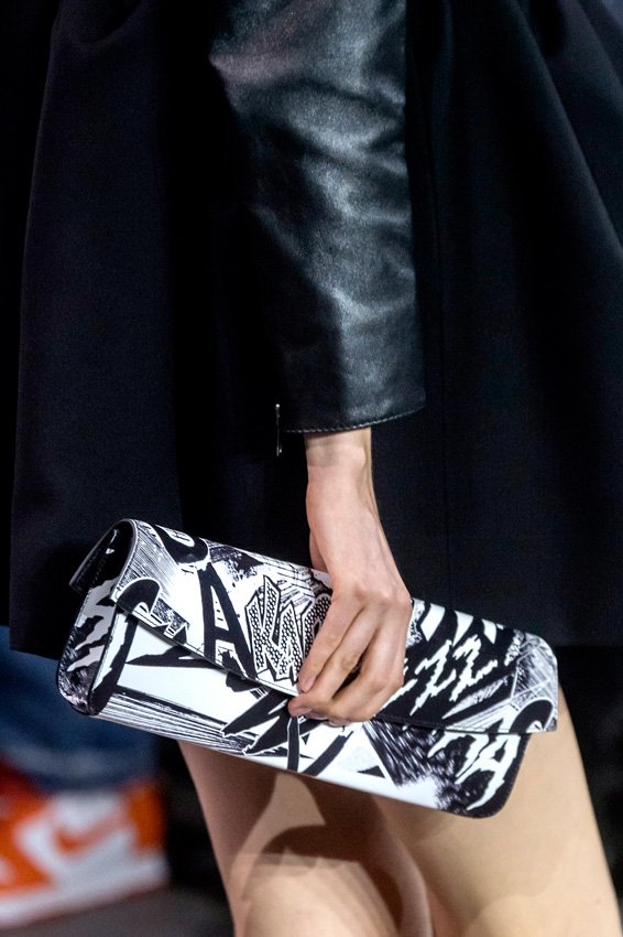 C&eacute;line<br />
&nbsp;