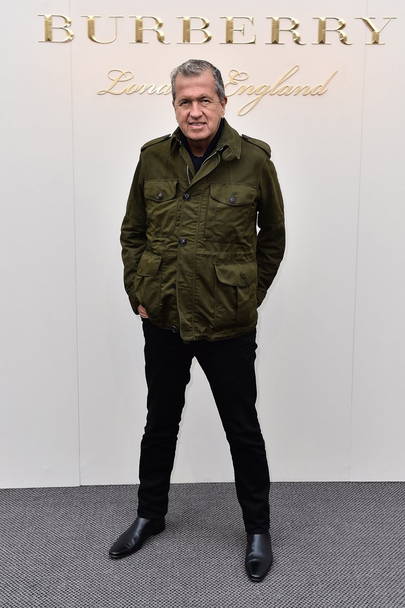 من عرض أزياء مجموعة كلوي لربيع وصيف 2017