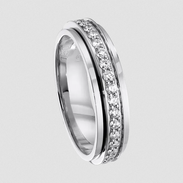 <strong>Piaget</strong>, Possession wedding ring for her<br />
 