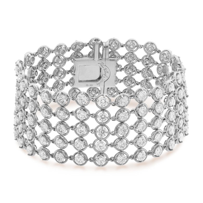 <strong>Van</strong> <strong>Cleef</strong> <strong>& Arpels</strong>, Palmyre high jewelry bracelet<br />
 
