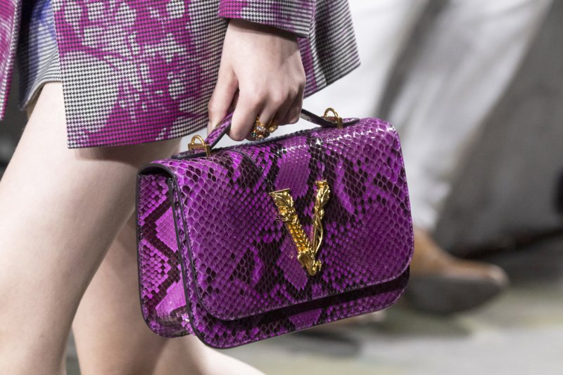 Versace<br />
&nbsp;