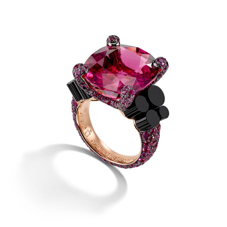 <strong>de Grisogono</strong>, The Art of Technicolor high jewelry collection ring<br />
 