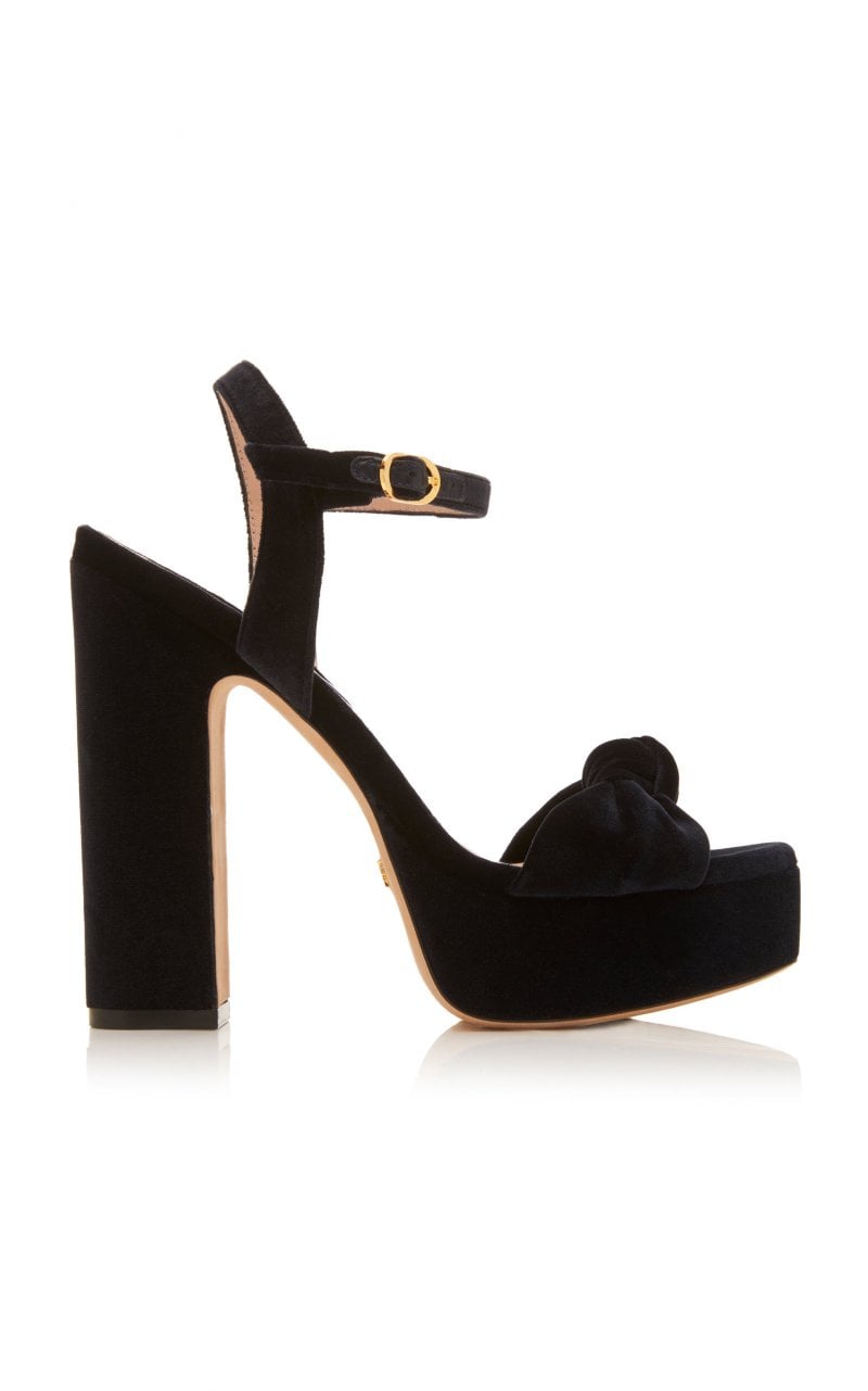 Stuart Weitzman<br /> <em>Via Moda Operandi</em><br />
&nbsp;