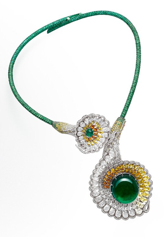 <strong>Chopard</strong>, Red Carpet high jewelry collection necklace<br />
 