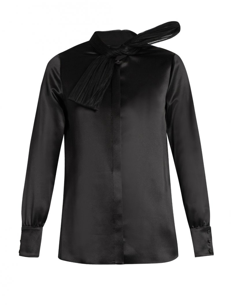 إيلي صعب<br />
&nbsp;