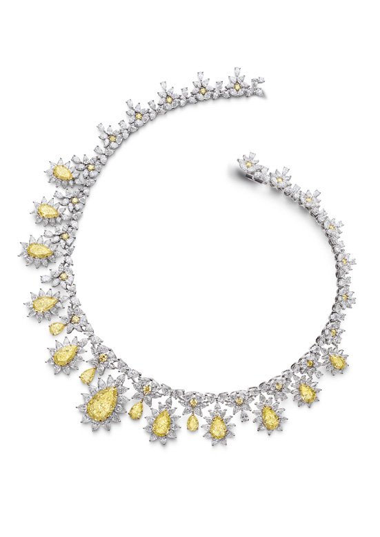 <strong>Chopard</strong>, Red Carpet high jewelry collection necklace<br />
 