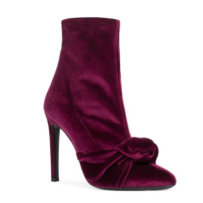 لنتكلّم عن الأحذية العالية المستوى
