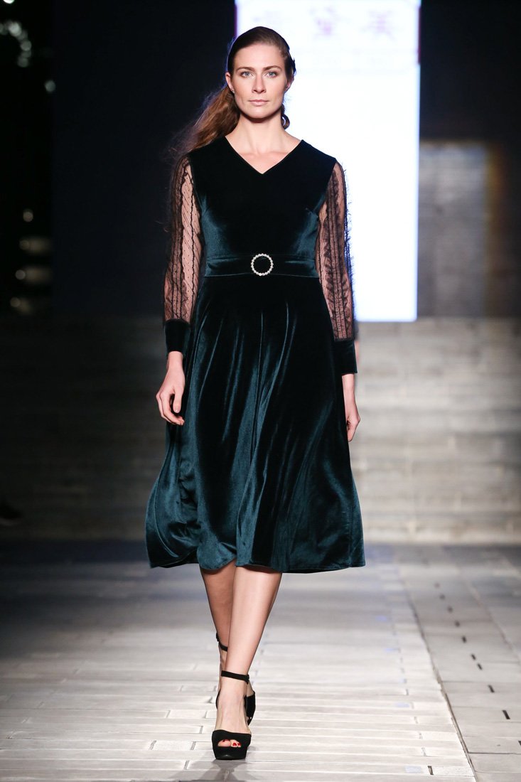 الملخّص الأوّل لأبرز الأحداث في أسبوع الموضة العربيّ
