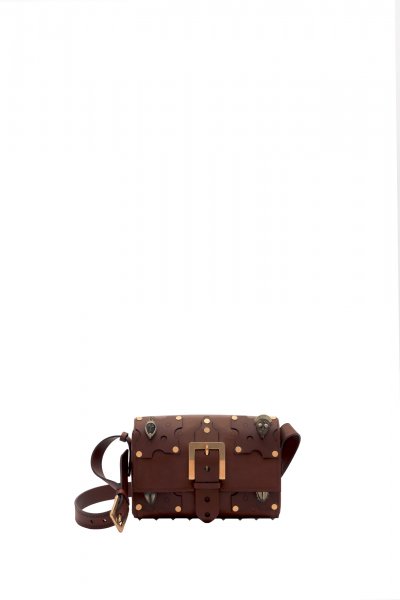 إنذار: صيحة الحقائب المتقاطعة مع الجسم